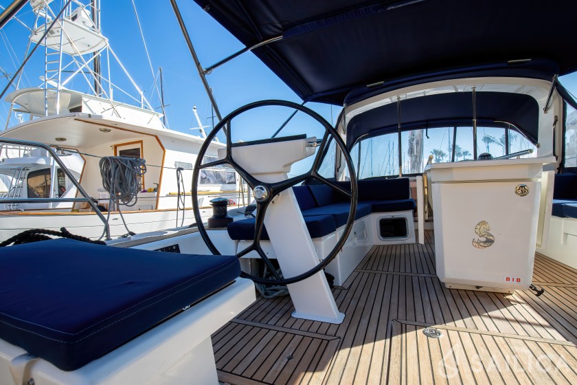 Oceanis 51.1 - Yacht Charter Sailica