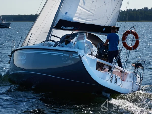 Maxus 33.1 RS - Yacht Charter Sailica