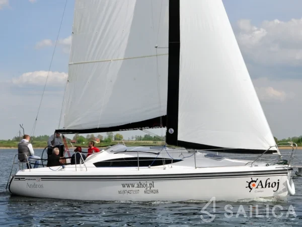 Maxus 33.1 RS - Yacht Charter Sailica