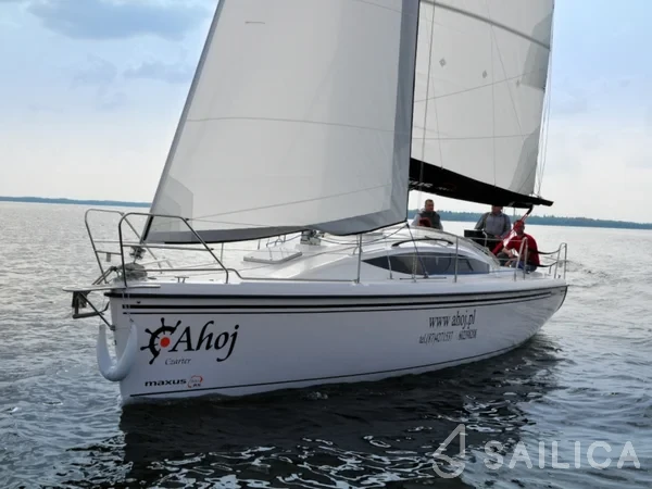 Maxus 33.1 RS - Yacht Charter Sailica