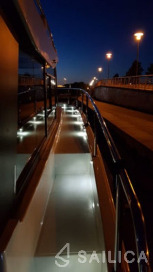 Futura 36 - Yacht Charter Sailica