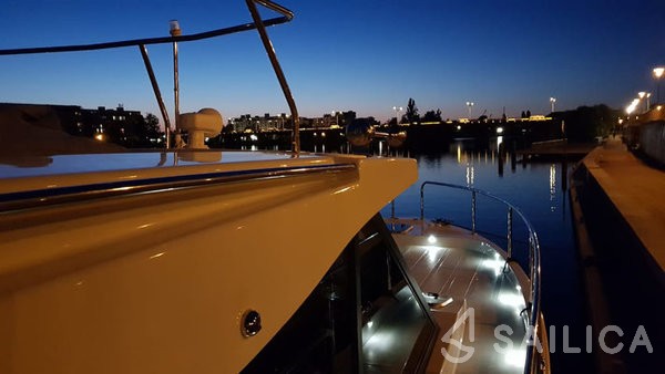 Futura 36 - Yacht Charter Sailica