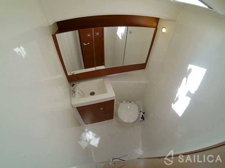 Dufour 412 GL - Yacht Charter Sailica