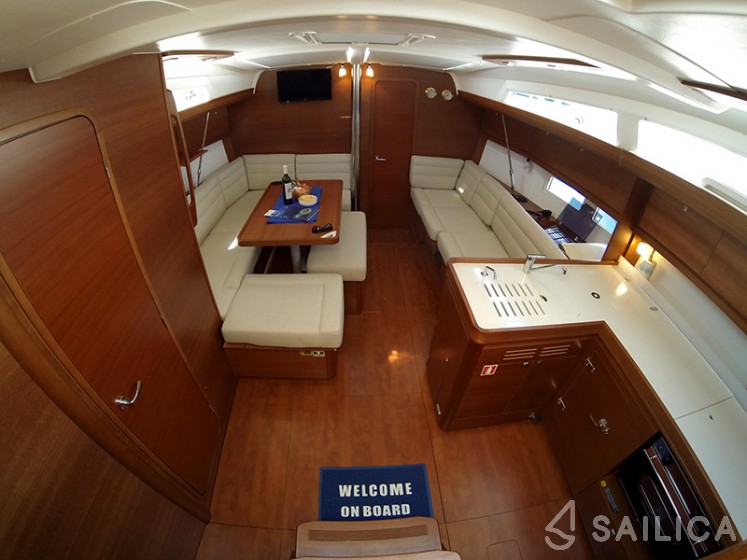 Dufour 412 GL - Yacht Charter Sailica