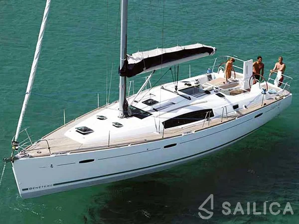 Oceanis 43 - Yacht Charter Sailica