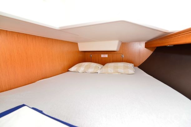 Bavaria 37 Cruiser - Yacht Charter Sailica