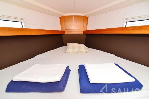 Bavaria 37 Cruiser - Yacht Charter Sailica