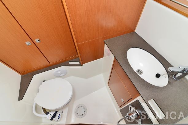 Bavaria 37 Cruiser - Yacht Charter Sailica