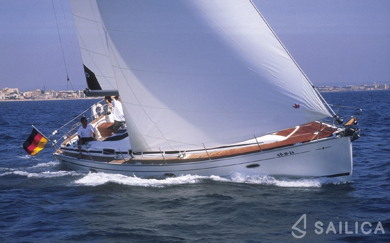 Bavaria 42 Cruiser - Yacht Charter Sailica