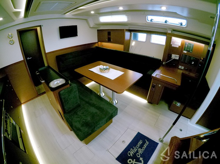 Hanse 505 - Yacht Charter Sailica