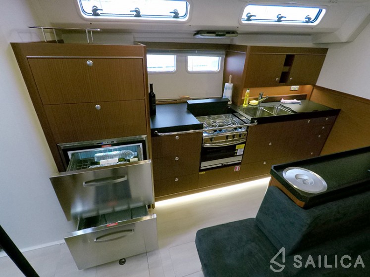 Hanse 505 - Yacht Charter Sailica