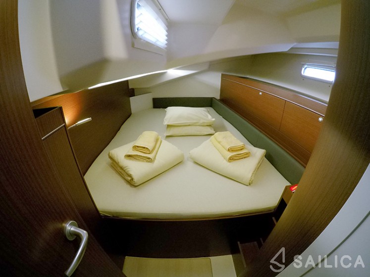 Hanse 505 - Yacht Charter Sailica