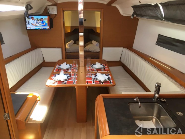 Sun Odyssey 349 - Yacht Charter Sailica