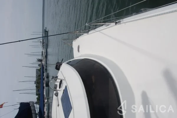Lavezzi 40 - Yacht Charter Sailica