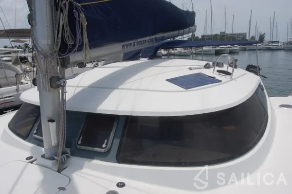 Lavezzi 40 - Yacht Charter Sailica