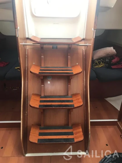 Oceanis 43 - Yacht Charter Sailica