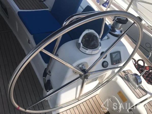 Oceanis 43 - Yacht Charter Sailica