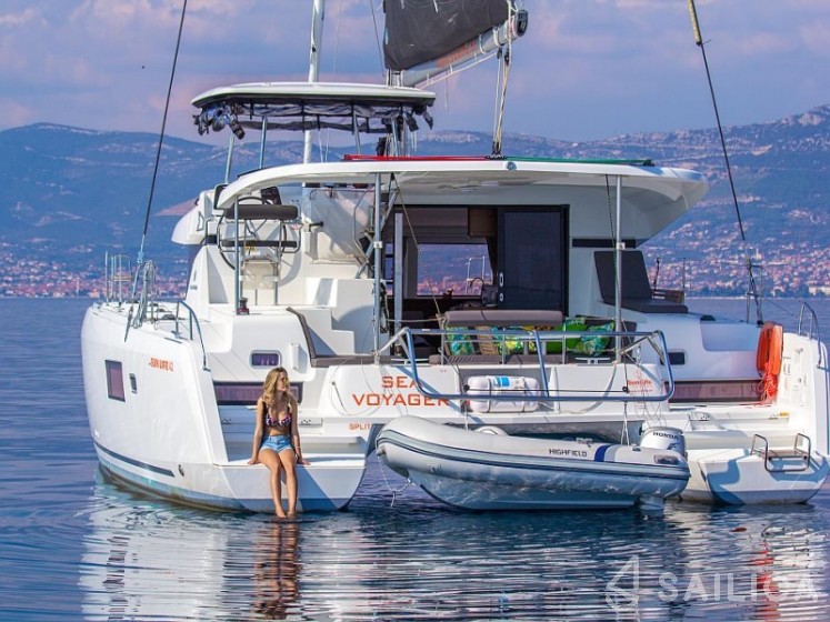 Lagoon 42 - Yacht Charter Sailica