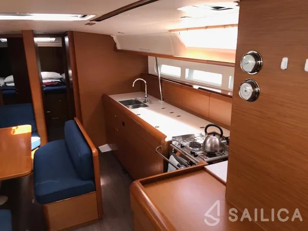 Sun Odyssey 519 - Yacht Charter Sailica