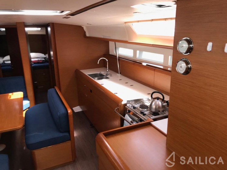 Sun Odyssey 519 - Yacht Charter Sailica