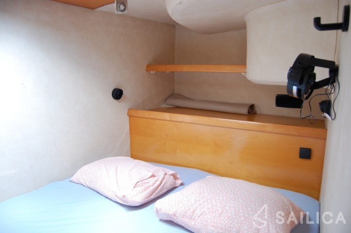 Belize 43 - Yacht Charter Sailica