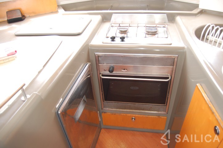Belize 43 - Yacht Charter Sailica