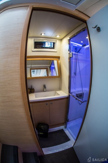 Lagoon 52F - Yacht Charter Sailica