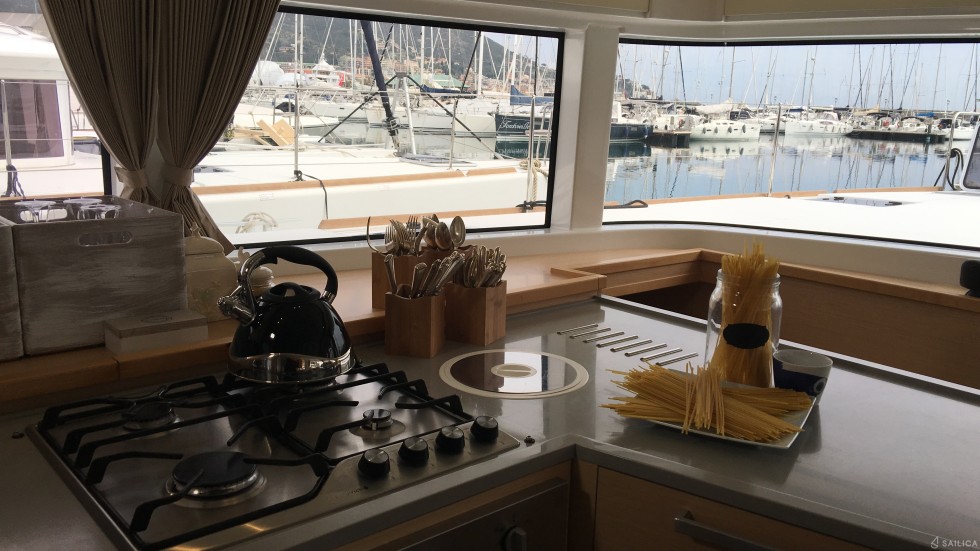 Lagoon 52F - Yacht Charter Sailica