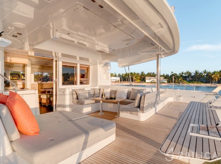 Lagoon 52F - Yacht Charter Sailica