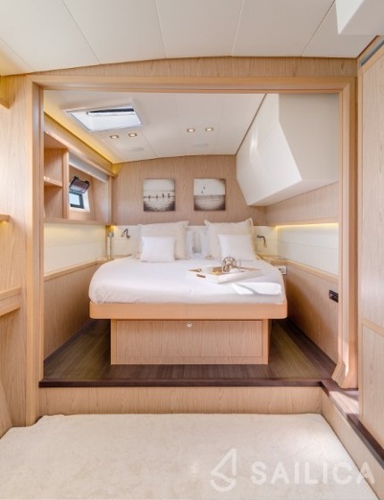 Lagoon 52F - Yacht Charter Sailica