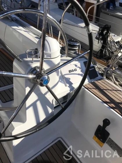 Sun Odyssey 519 - Yacht Charter Sailica
