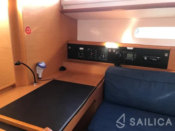 Sun Odyssey 519 - Yacht Charter Sailica