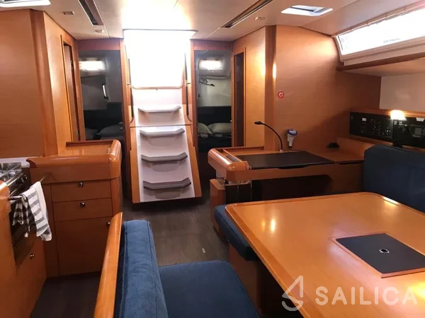 Sun Odyssey 519 - Yacht Charter Sailica
