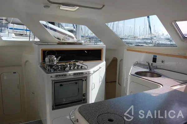Voyage 440 - Yacht Charter Sailica