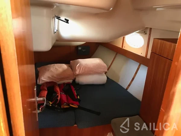 Elan 434 Impression - Yacht Charter Sailica