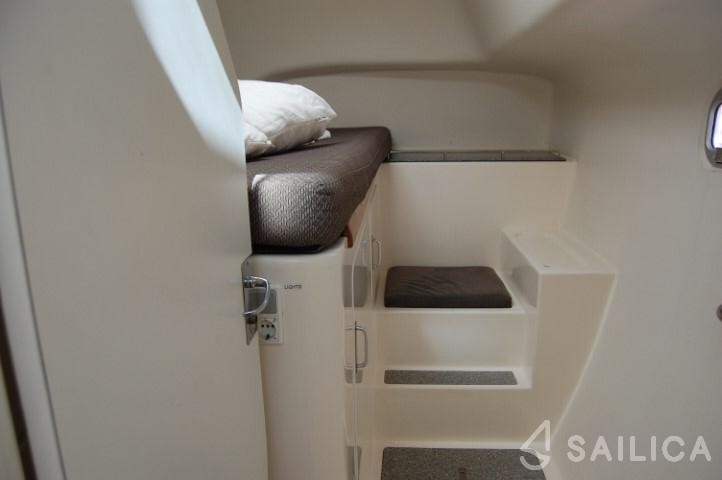 Voyage 440 - Yacht Charter Sailica