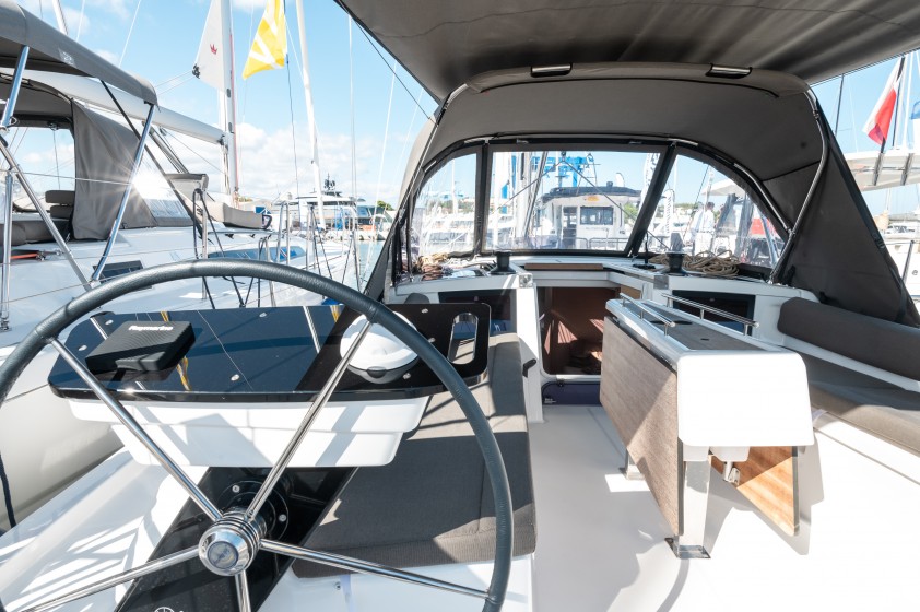Dufour 37 - Yacht Charter Sailica