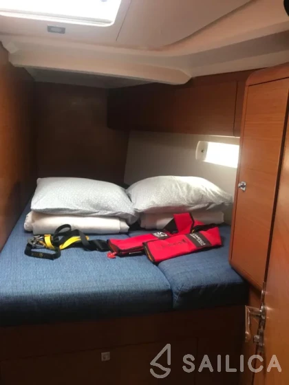 Sun Odyssey 519 - Yacht Charter Sailica