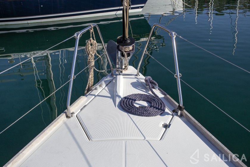 Dufour 382 GL - Yacht Charter Sailica