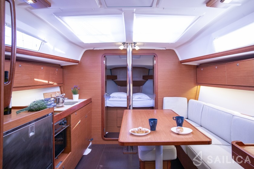 Dufour 382 GL - Yacht Charter Sailica