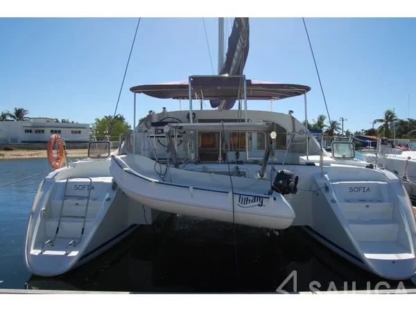 Lagoon 410 - Yacht Charter Sailica