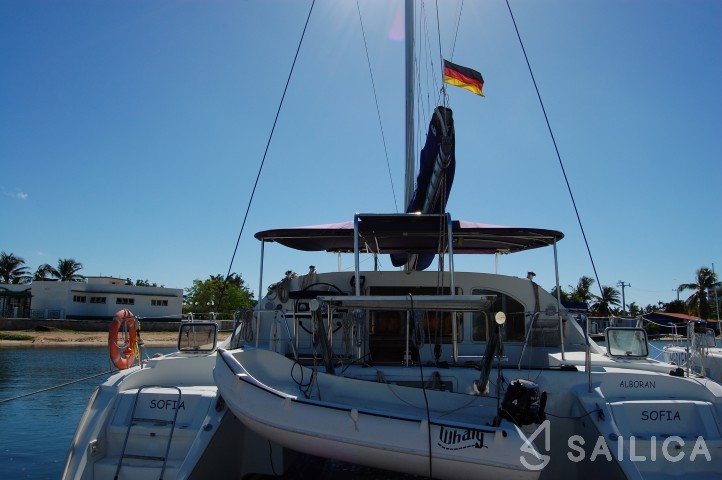 Lagoon 410 - Yacht Charter Sailica