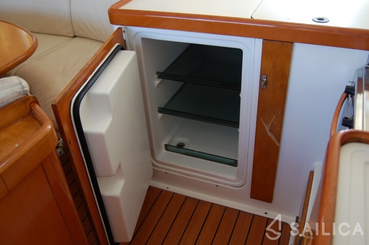 Lagoon 410 - Yacht Charter Sailica
