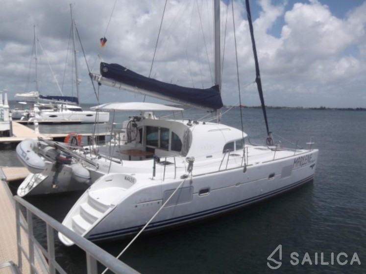 Lagoon 380 - Yacht Charter Sailica
