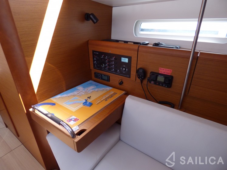 Sun Odyssey 389 - Yacht Charter Sailica