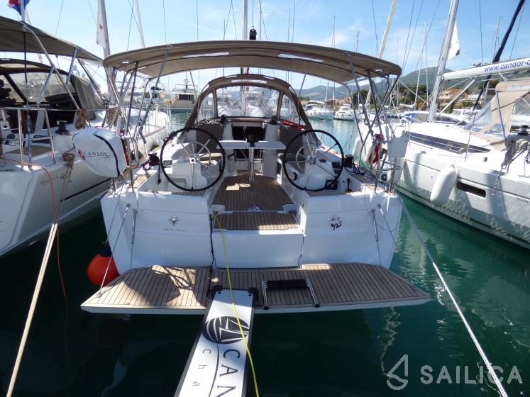 Sun Odyssey 389 - Yacht Charter Sailica