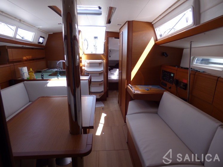Sun Odyssey 389 - Yacht Charter Sailica