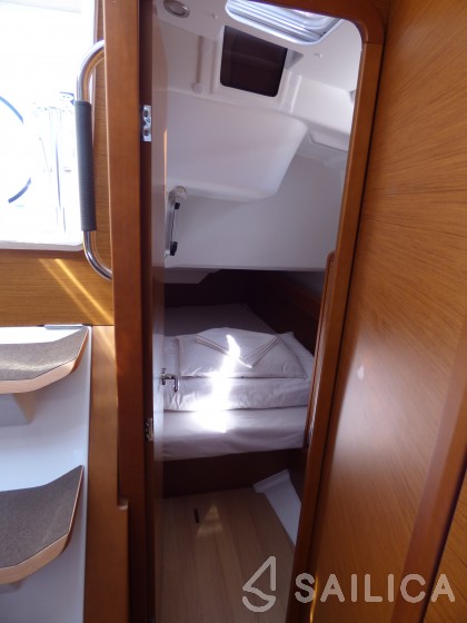 Sun Odyssey 389 - Yacht Charter Sailica