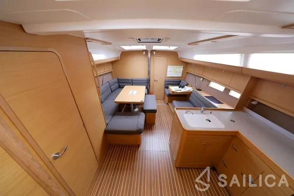 Dufour 412 GL - Yacht Charter Sailica