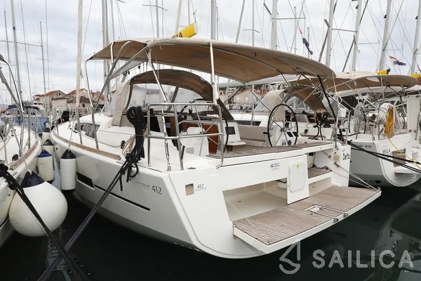 Dufour 412 GL - Yacht Charter Sailica